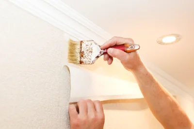 Pose de papier peint à Glandon — revêtements muraux et toiles de verre